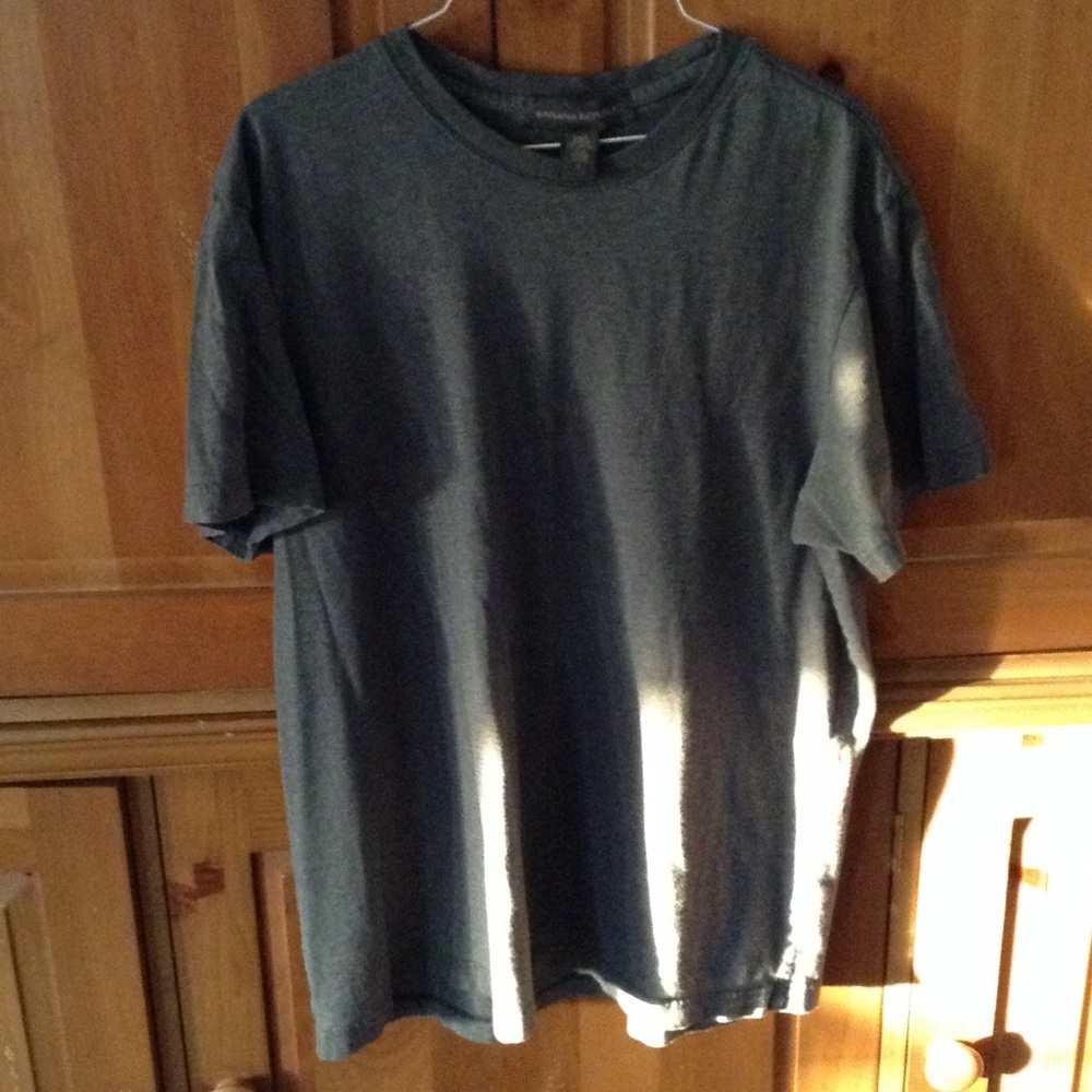 Men's Banana Republic tee