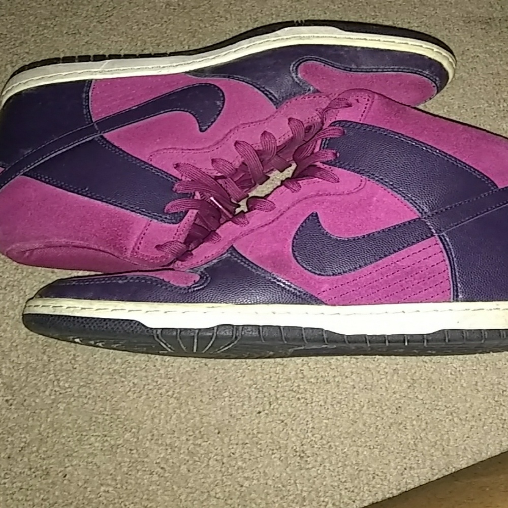 Nike heels - Picture 3 of 3