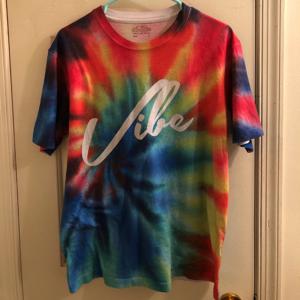 “Vibe” Tie Dye Tee