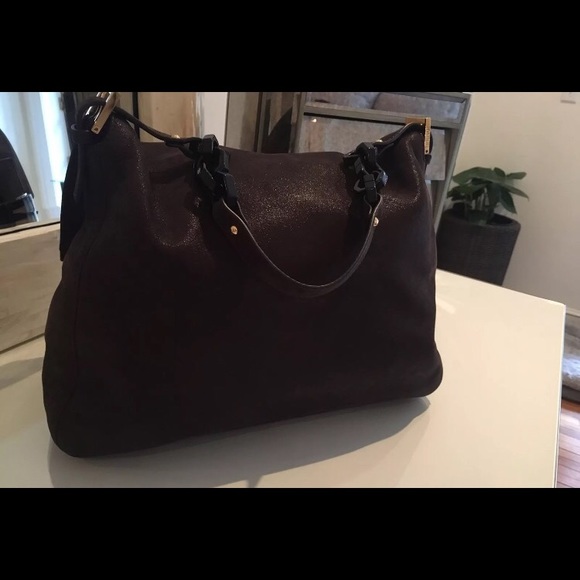 Super Sale! 💕 Fendi HandBag - Picture 5 of 8