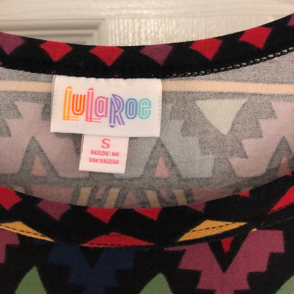 Printed LuLaRoe Small Carly - Picture 2 of 4