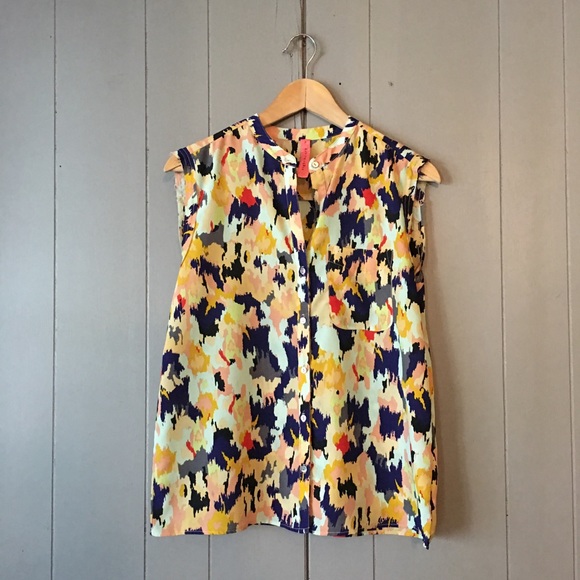 Eight Sixty Tops - Colorful Watercolor Print Button Down Tank 🍃