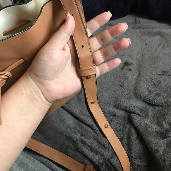 bucket bag - Picture 4 of 5