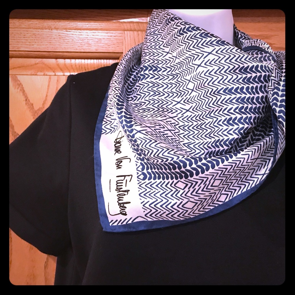 Diane Von Furstenberg Scarf