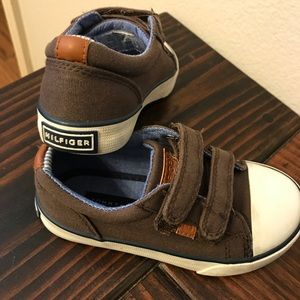 Toddler boys Tommy Hilfiger Velcro shoes