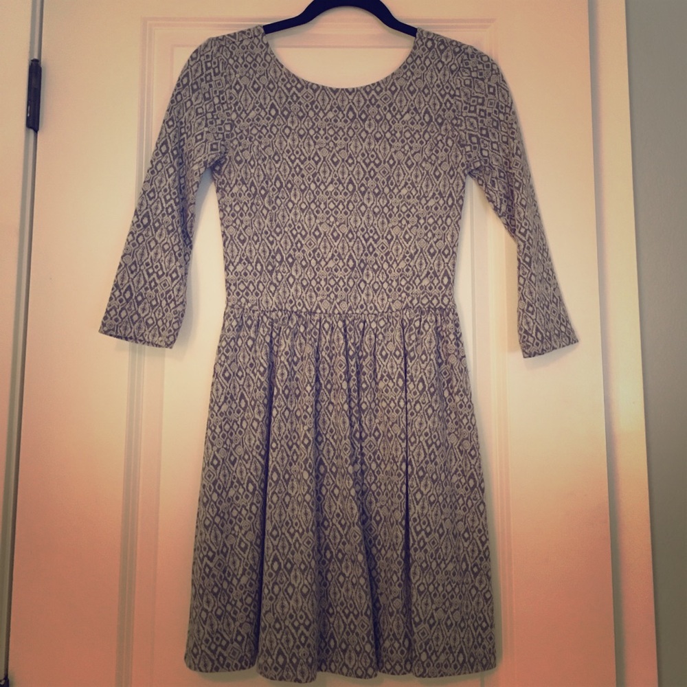 Grey patterned dress