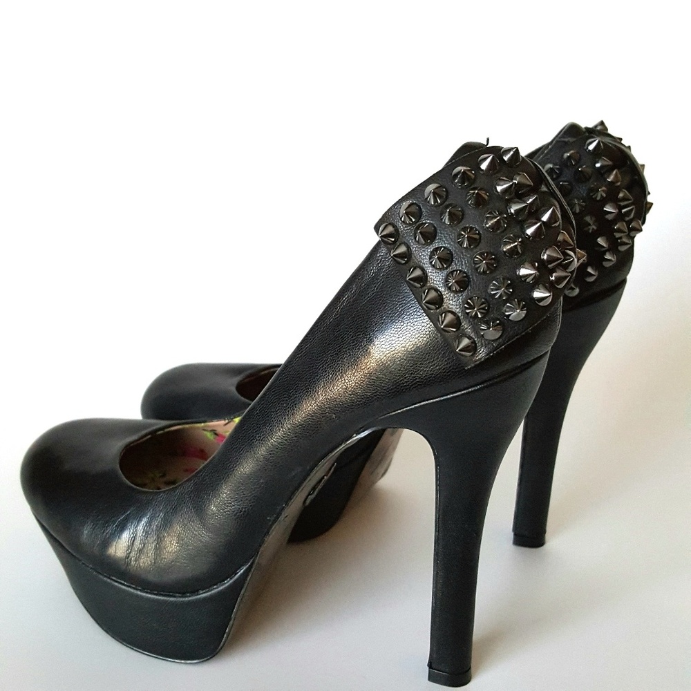 🎀SOLD🎀 BETSEY JOHNSON Studded Leather Platform - Picture 6 of 8
