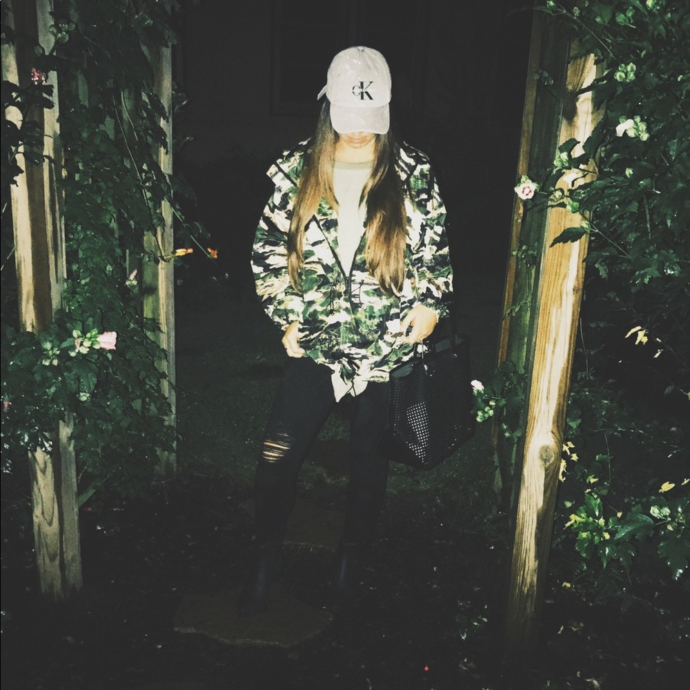 ๐๐ผ๐๐ผ - Picture 4 of 5