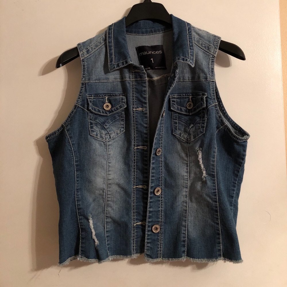 NWOT Maurices denim vest-PRICE FIRM!