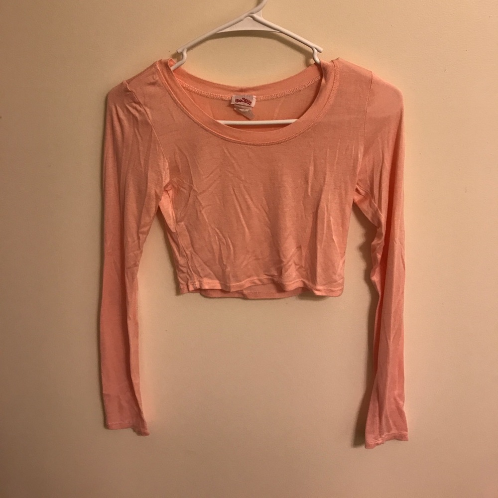 Long sleeve crop top