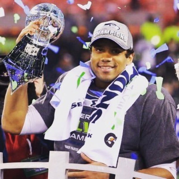 Sea Hawks 💚💙 Russell Wilson Shirt - Picture 4 of 4