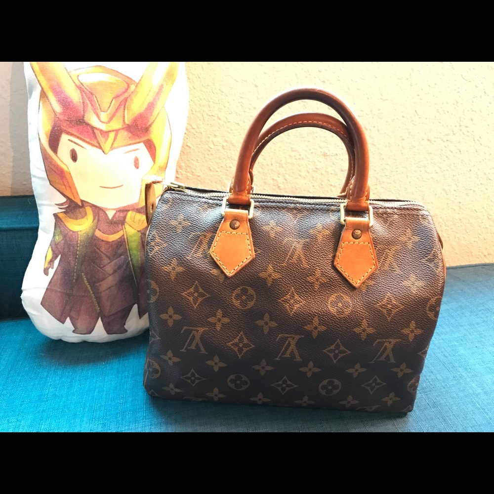 SOLD!!! ❤️Louis Vuitton Speedy 25