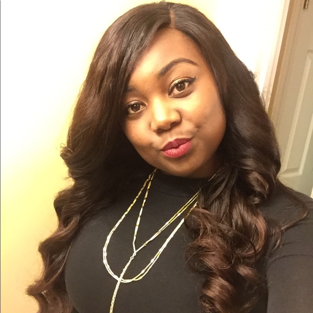 Meet your Posher, Bre💜