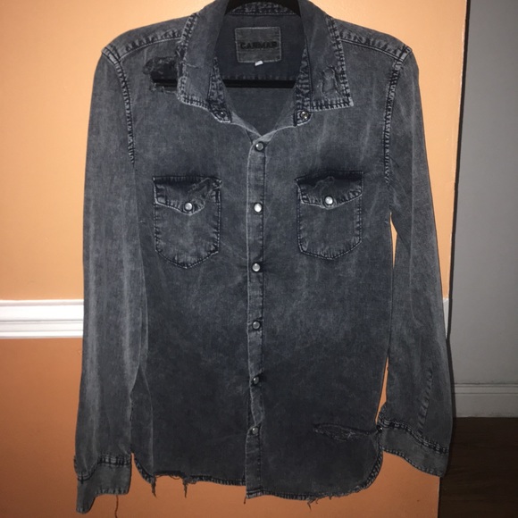 Carmar button down! - Picture 1 of 4