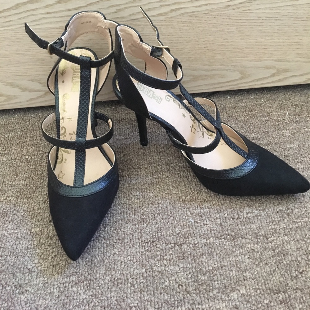 Black pointed toe high heels