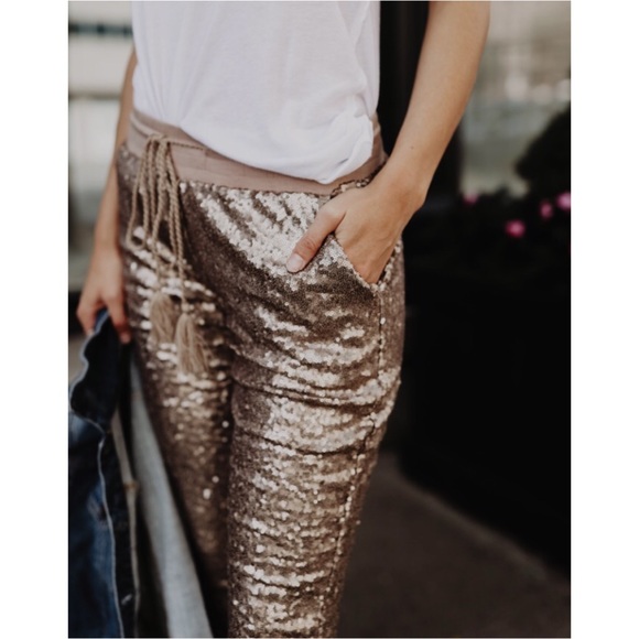 🆕LAST ONE Rose Gold Sequin Pants - Picture 6 of 8