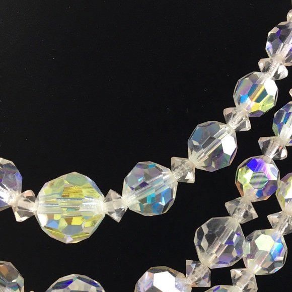 Meet your Posher, Jovita - Picture 3 of 5