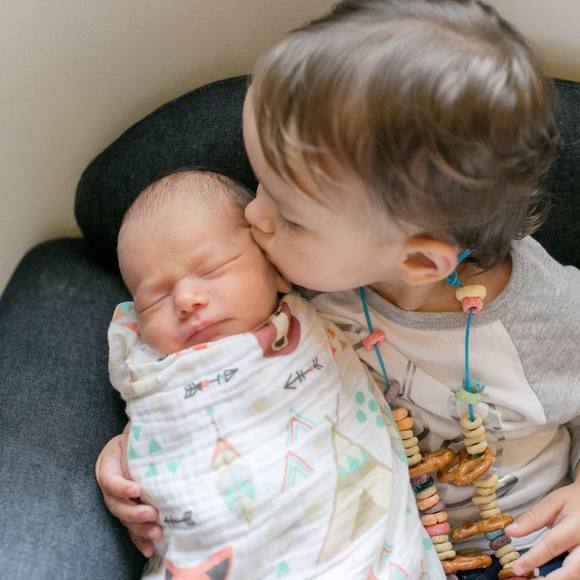 Meet your Posher, Nicole - Picture 2 of 2