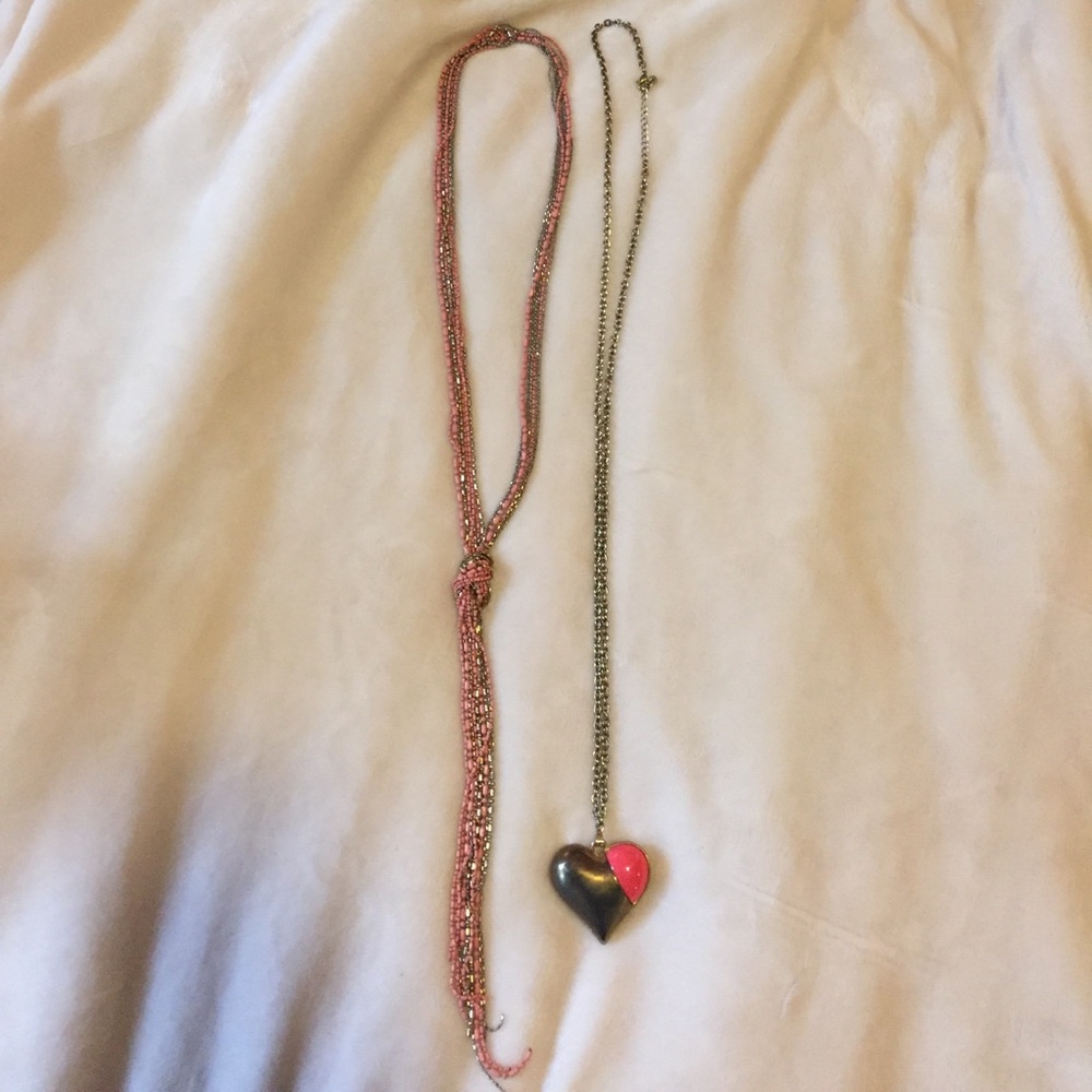 🆓 w/ any shoe purchase. 2Nordstrom BP Necklaces