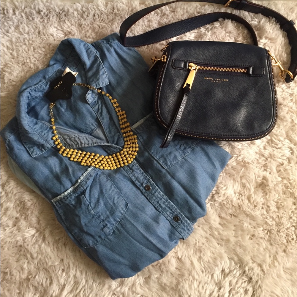 Yellow statement necklace