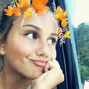 Meet your Posher, Chloe