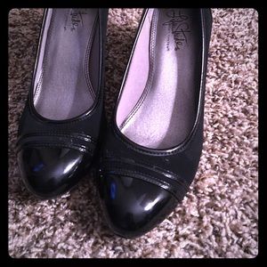 Black life stride heels