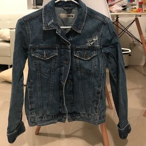 TOPSHOP Destroyed Denim Jacket