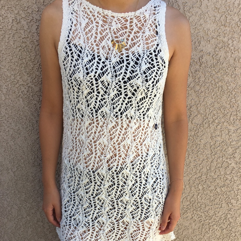 Abercrombie kids crochet dress in the size XL (16)