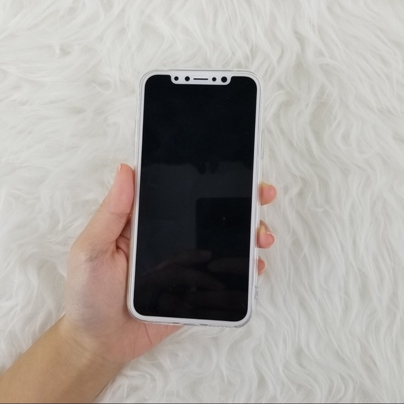 iPhone Holographic Clear Heart Case - Picture 4 of 4