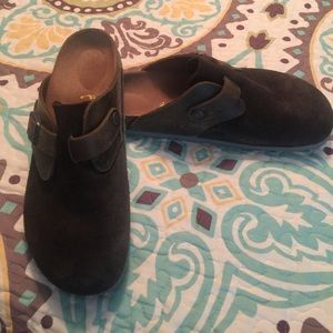 🔸Brand new two-tone brown Birkenstock clogs🔸