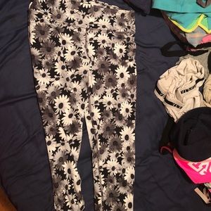Leggings new never wear !