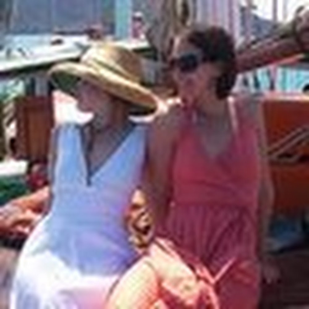 Meet your Posher, Carly