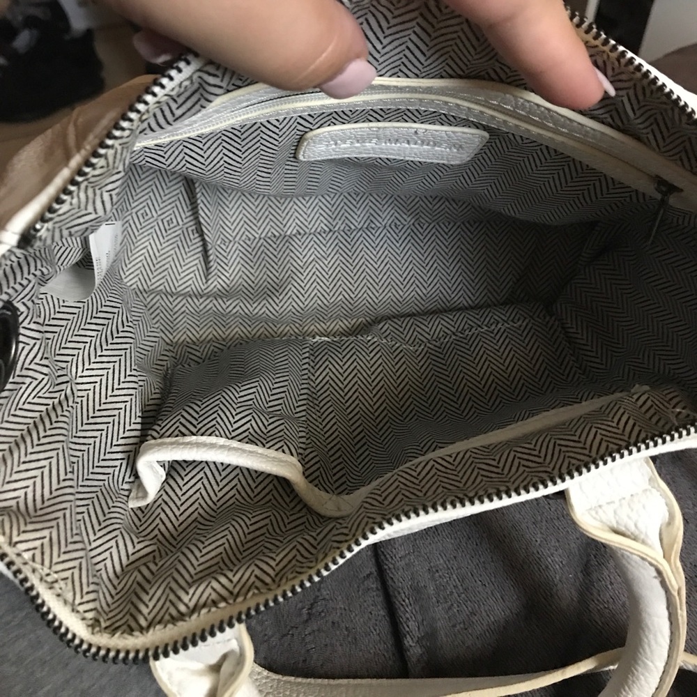 Steve Madden - Picture 2 of 3