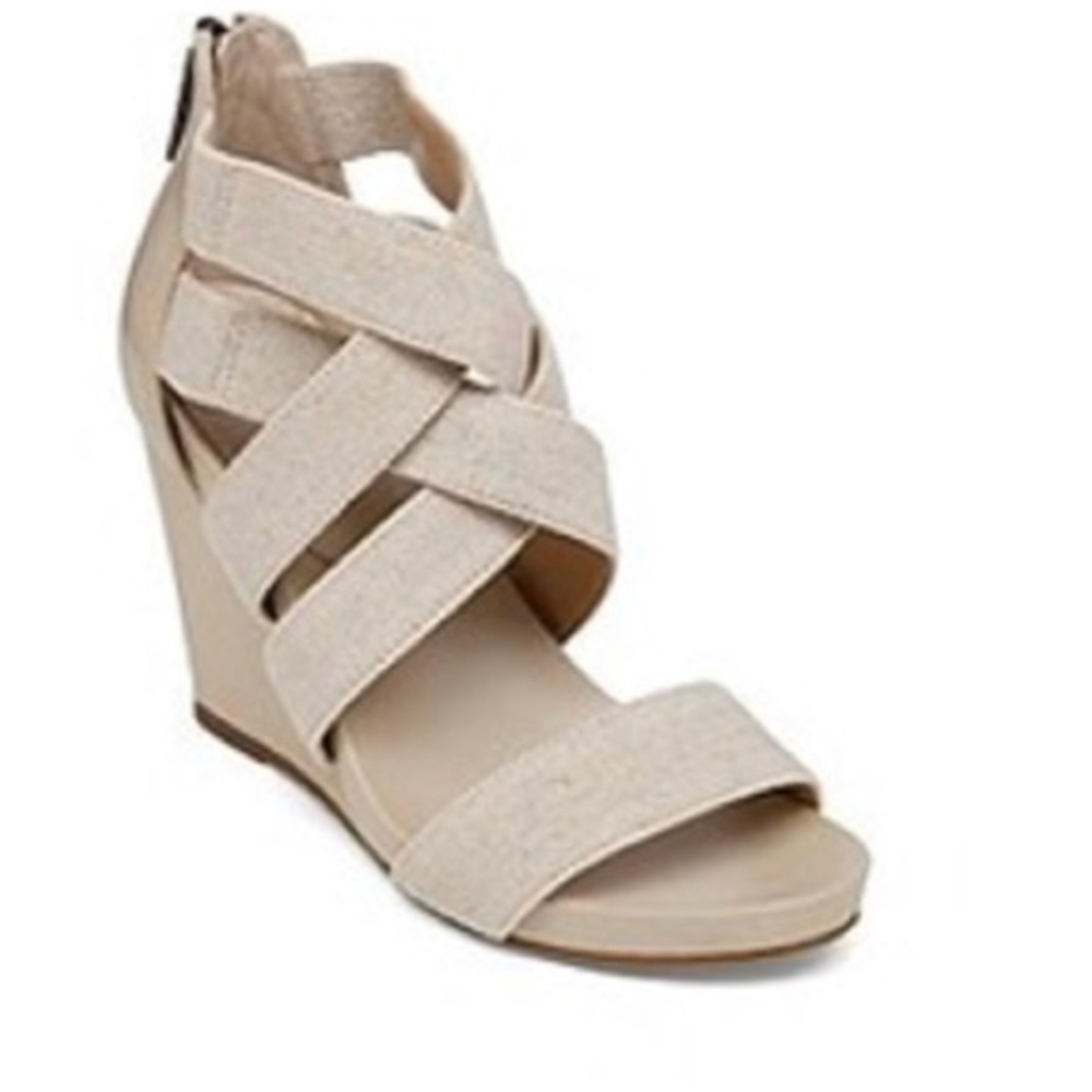 BCBG BCBGeneration “Bruce” Wedge Sandal Sz 8