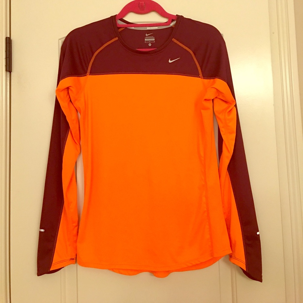 NIKE Running Women’s Long Sleeve Shirt, Size M