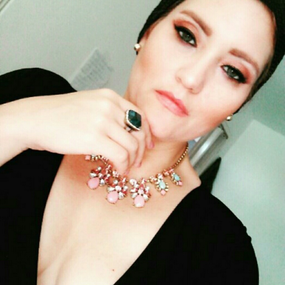 Makeup found taint