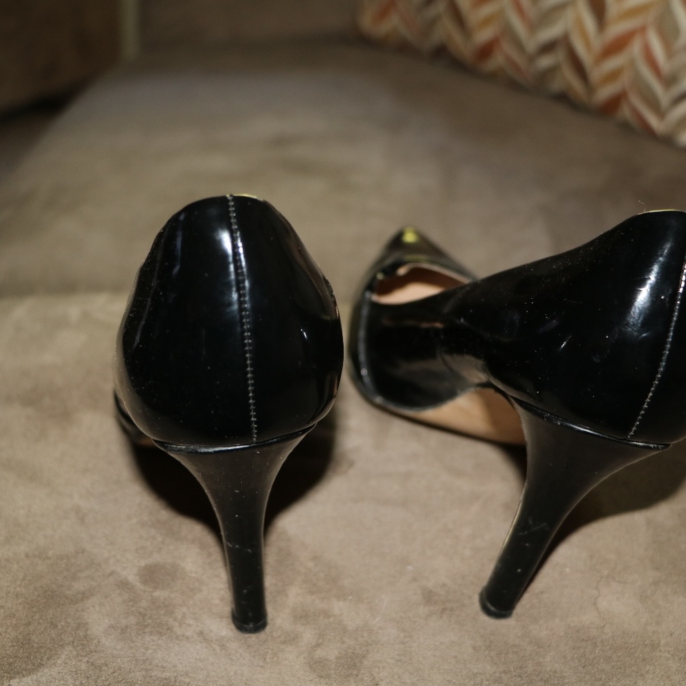 Heels - Picture 2 of 4