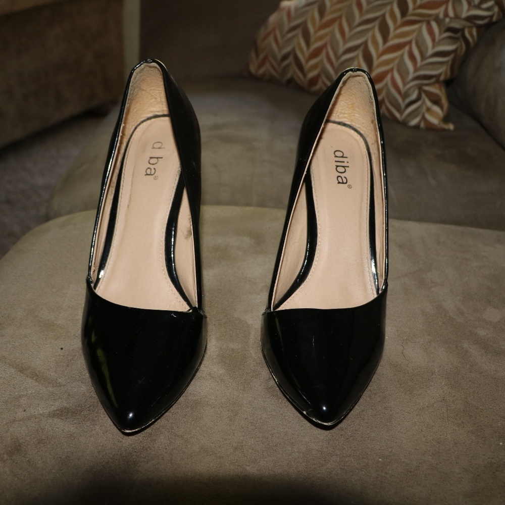 Heels - Picture 3 of 4
