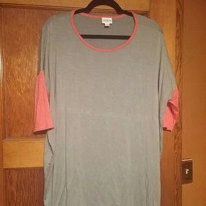 *final price drop* LulaRoe Gray/pink Irma