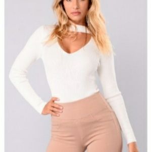 Alecia Choker Neck Sweater - Ivory