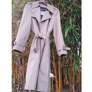 💥London Fog Trench Coat 💥