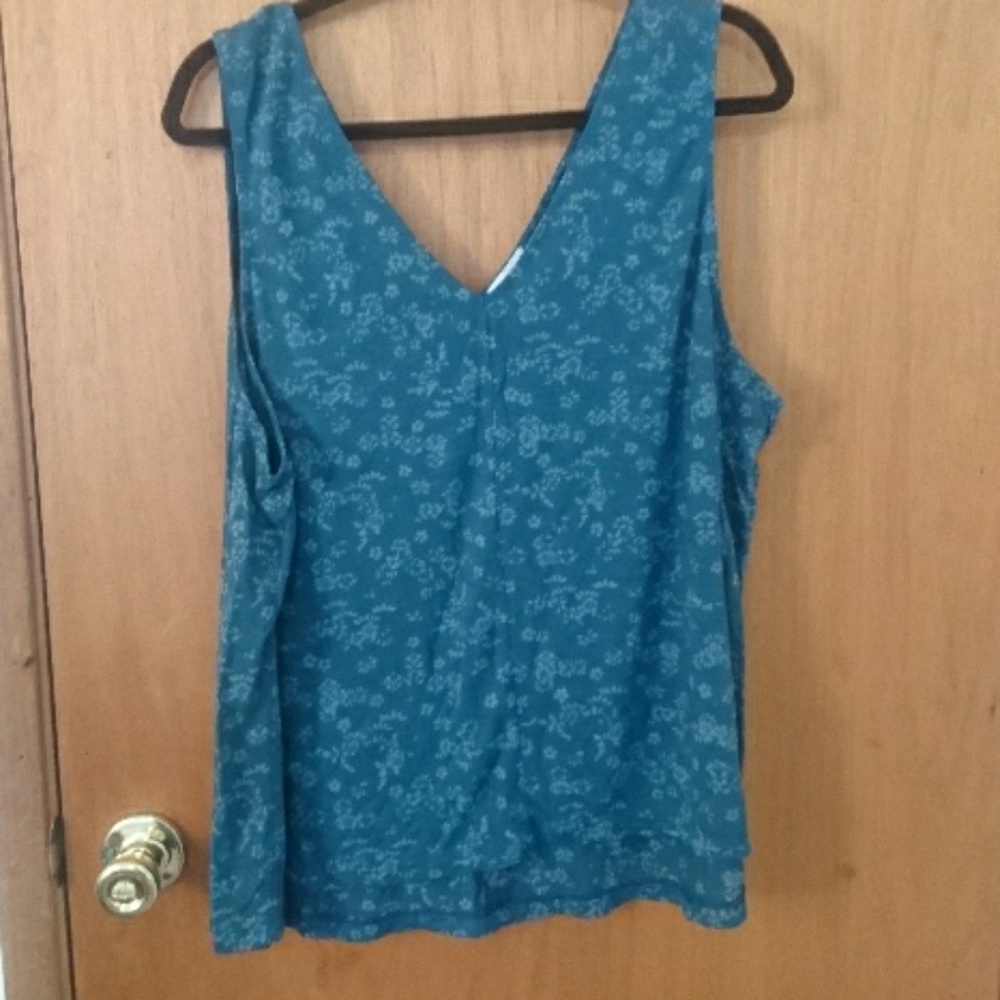 Flowy top