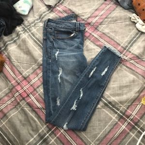 BRAND NEW, distressed sp black label jeans