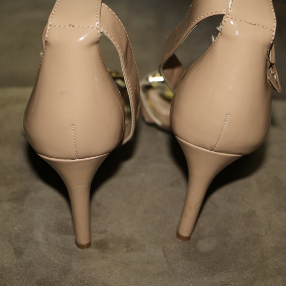 Sandals - Picture 2 of 5