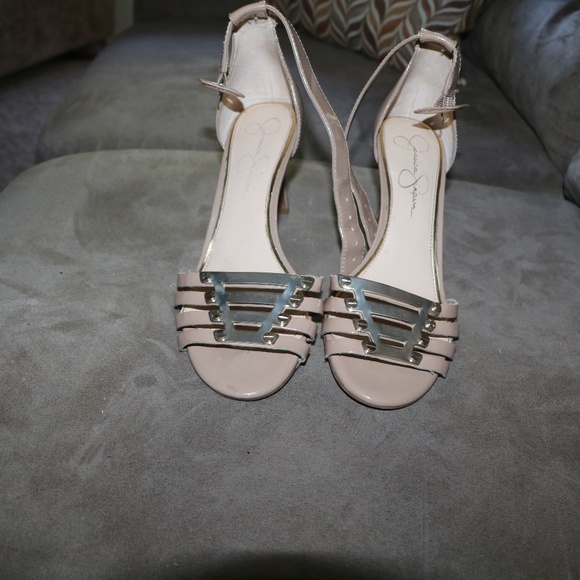 Sandals - Picture 4 of 5