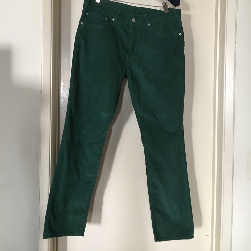 Forest green corduroy Levi’s never worn!