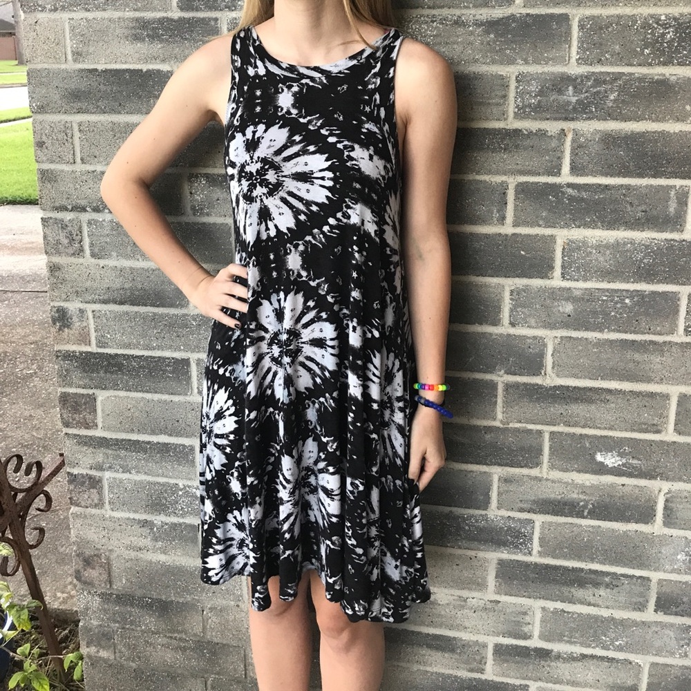 Black and white dress