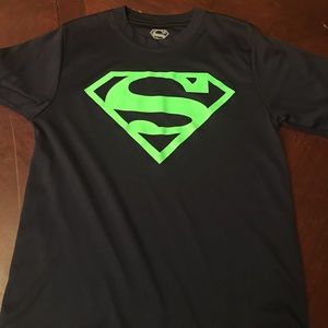 Youth Superman shirt. Size 8