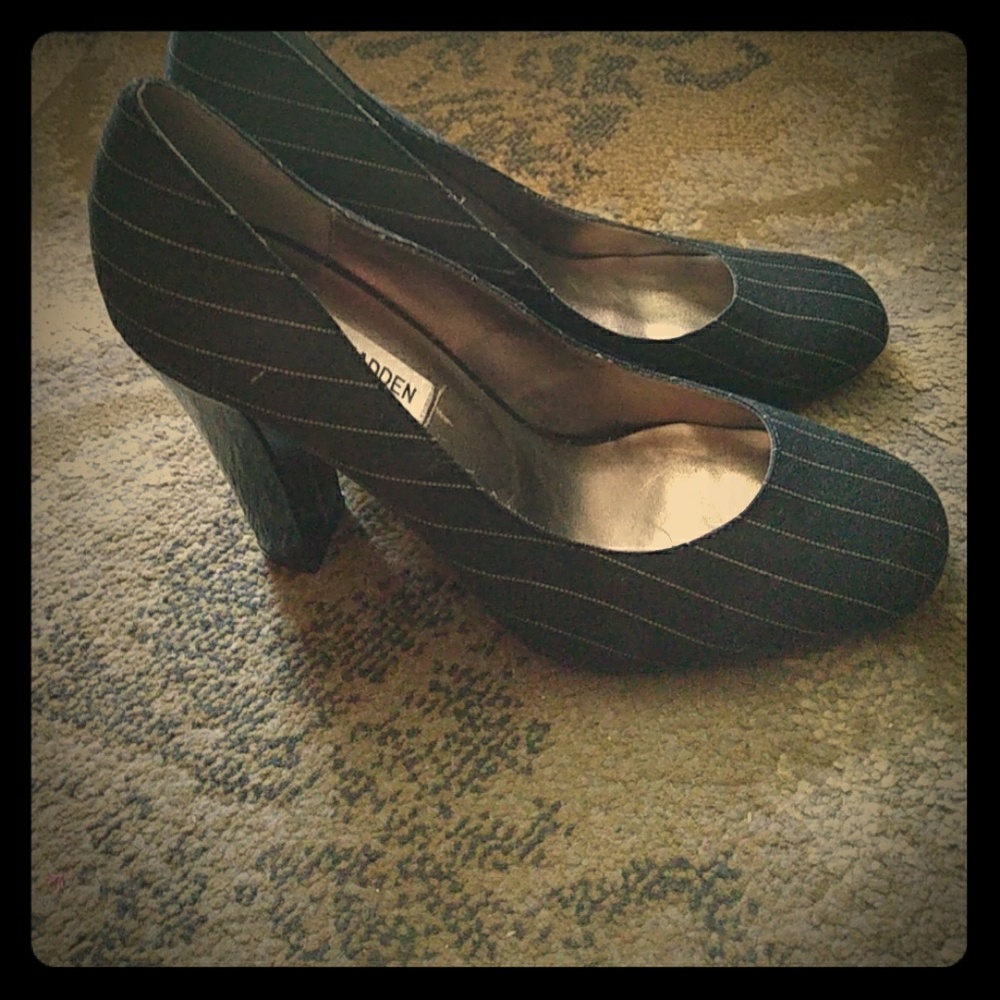 **Sold***STEVE MADDEN HIGH HEELS