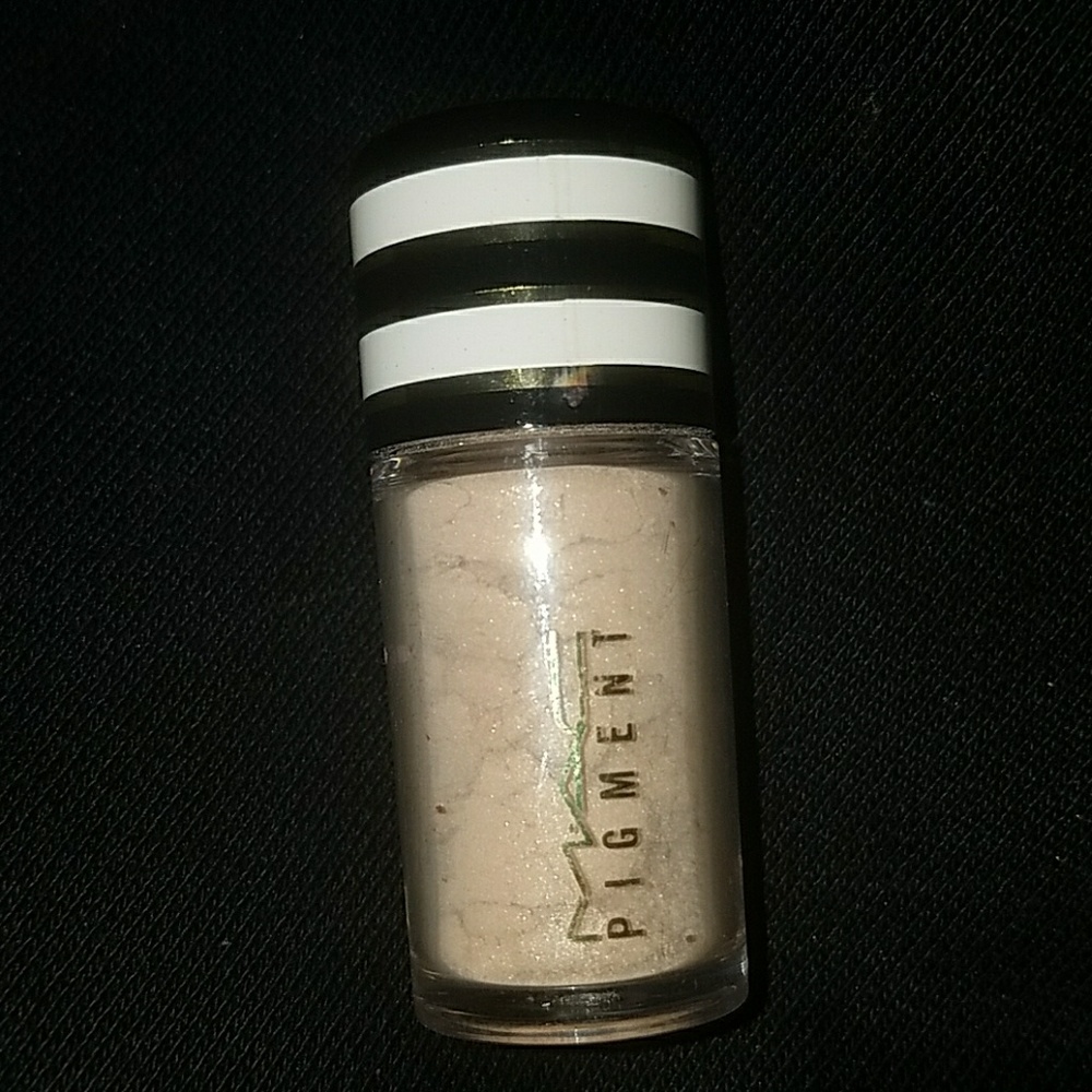 Mac mini pigment in Naked